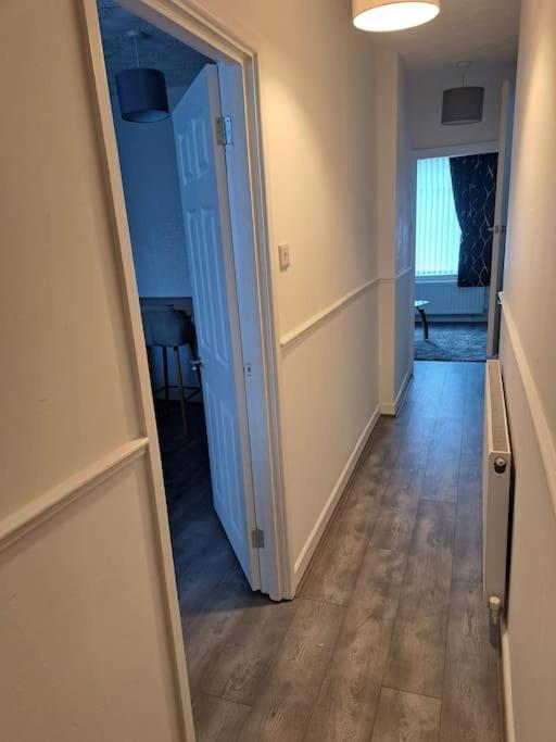 1 Bed Apart Dowlais Eksteriør bilde